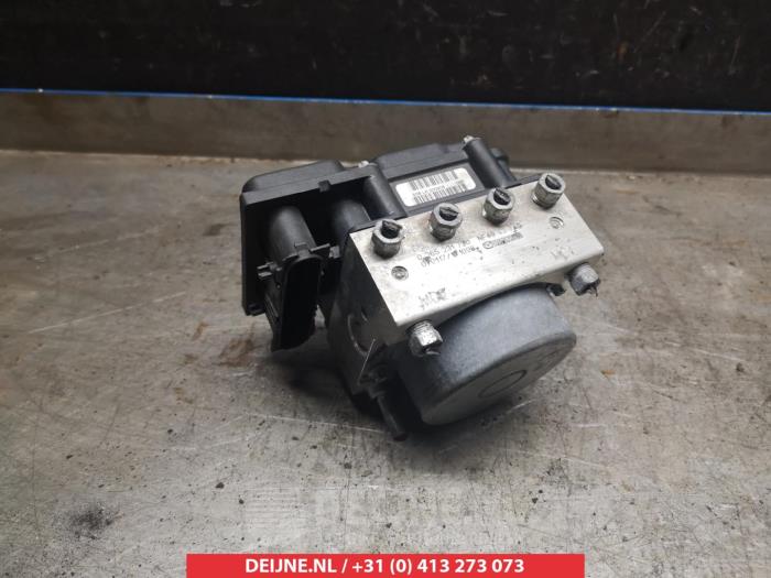 Gebruikte ABS Pomp Mazda MX-5 (NC) 1.8i 16V Prijs € 150,00 Margeregeling aangeboden door V.Deijne Jap.Auto-onderdelen BV