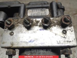 Nissan Primera ABS Pomp O337591 foto 2