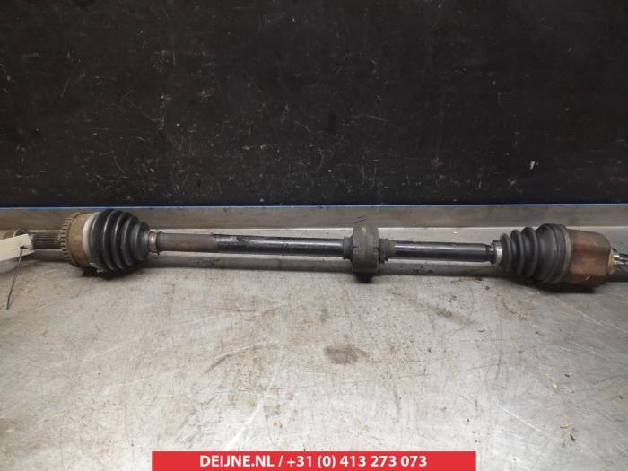 Nissan Primera Front drive shaft, right O319266