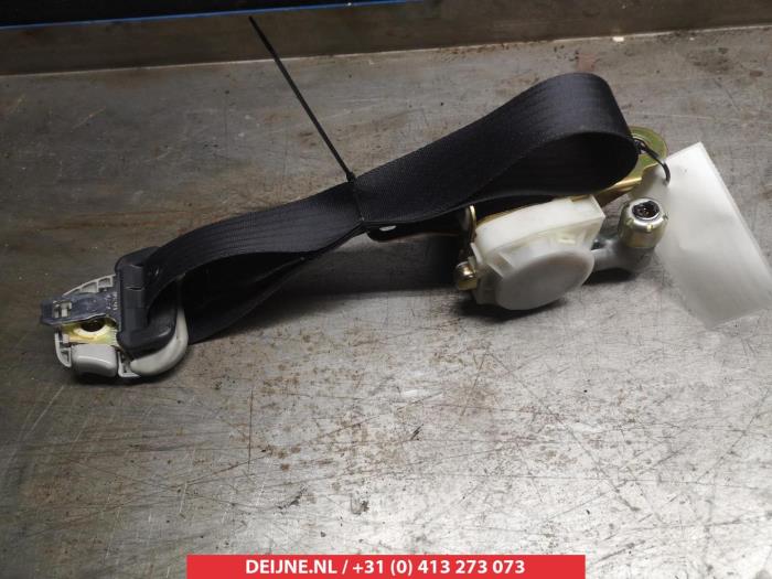 Toyota Corolla Verso Sicherheitsgurt rechts vorne O315448