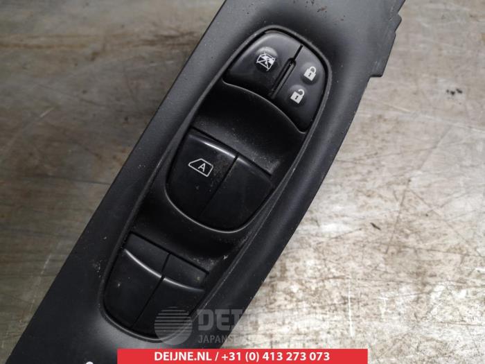 Nissan Qashqai Combischakelaar ramen O311701