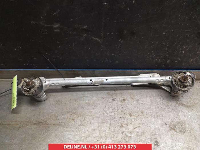 Nissan Qashqai Ruitenwis Mechaniek O349706
