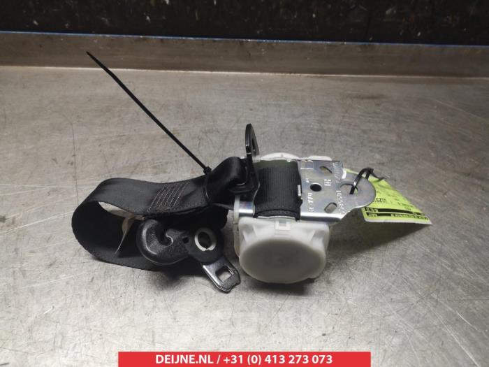 Suzuki Swift Veiligheidsgordel rechts-achter O316052