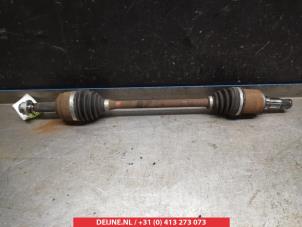 Gebruikte Homokineetas links-voor Mitsubishi Space Star (A0) 1.0 12V Prijs € 50,00 Margeregeling aangeboden door V.Deijne Jap.Auto-onderdelen BV