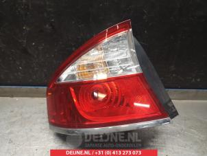 Subaru Legacy Rücklicht links O297901 foto 3
