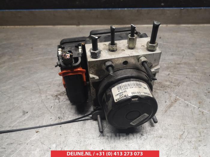 Toyota Yaris ABS Pomp O338637