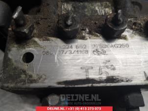 Subaru Legacy ABS pump O337767 photo 2