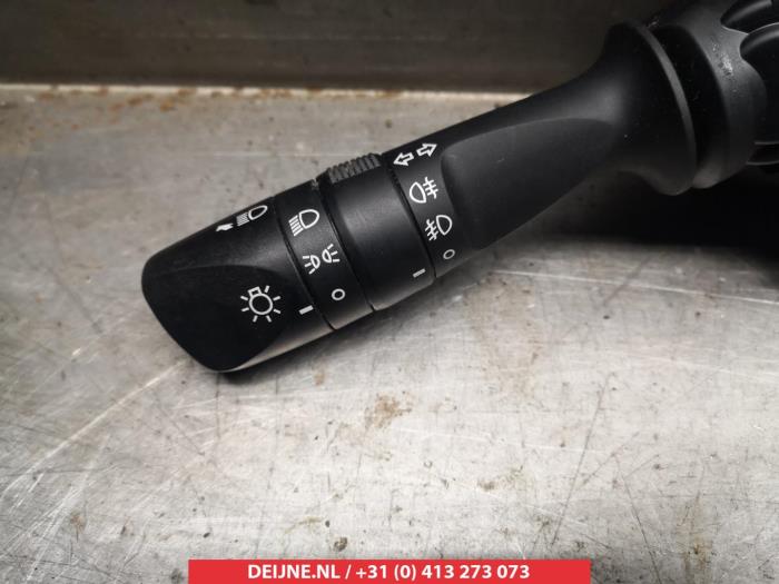 Toyota Auris Light switch O307431