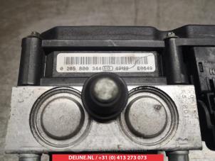 Subaru Legacy ABS pump O337762 photo 2