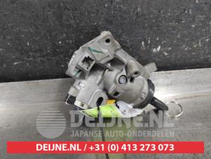 Mitsubishi Space Star Ignition lock + key O335468 photo 2