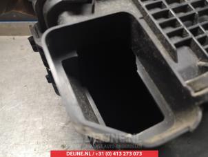 Ssang Yong Tivoli Air box O357058 photo 3