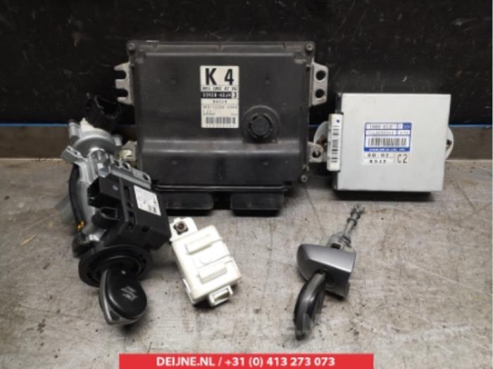 Suzuki Swift Kontaktslot+Sleutel O335824