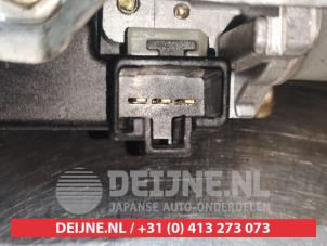 Toyota Corolla Scheibenwischermotor hinten O301412 foto 4