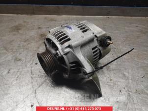 Gebruikte Dynamo Suzuki SX4 (EY/GY) 1.6 16V 4x2 Prijs € 35,00 Margeregeling aangeboden door V.Deijne Jap.Auto-onderdelen BV
