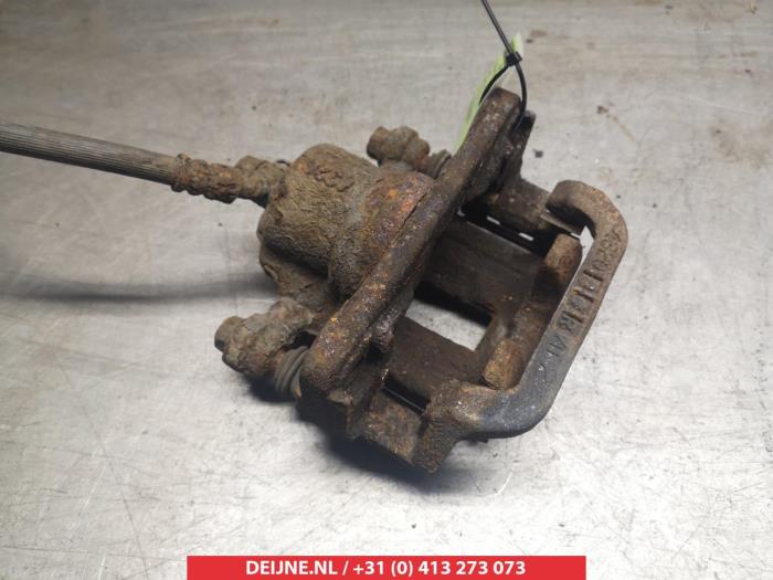 Suzuki Grand Vitara Bremszange rechts hinten O377270