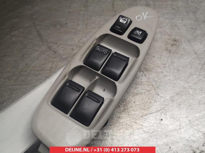 Nissan Almera Tino Kombischalter Fenster O311671