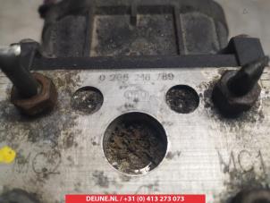 Nissan Almera Tino ABS Pumpe O337613 foto 3