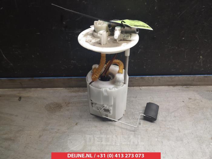 Gebruikte Tank element Pomp Hyundai i10 (F5) 1.1 CRDi VGT 12V Prijs € 40,00 Margeregeling aangeboden door V.Deijne Jap.Auto-onderdelen BV
