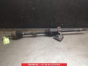 Gebruikte Cardanas rechts-voor (VWA) Nissan Primera (P12) 2.0 16V Prijs € 45,00 Margeregeling aangeboden door V.Deijne Jap.Auto-onderdelen BV