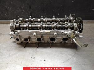 Toyota Avensis Cylinder head O352402 photo 2
