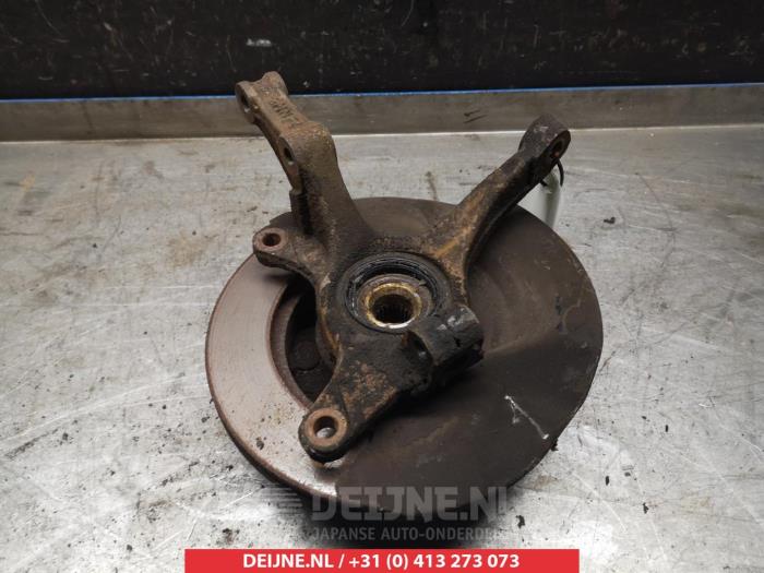 Suzuki Swift Fusee rechts-voor O324016