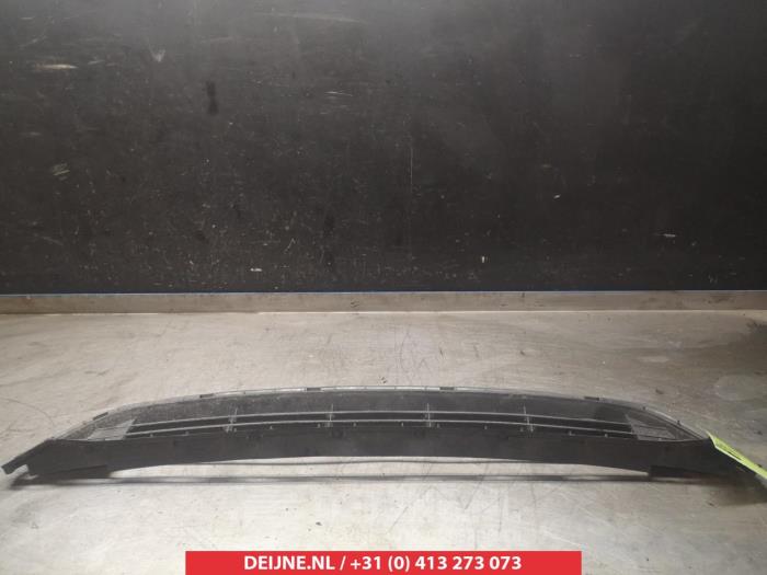 Toyota Avensis Bumper Rooster O264637
