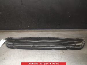 Toyota Avensis Bumper grille O264637 photo 2