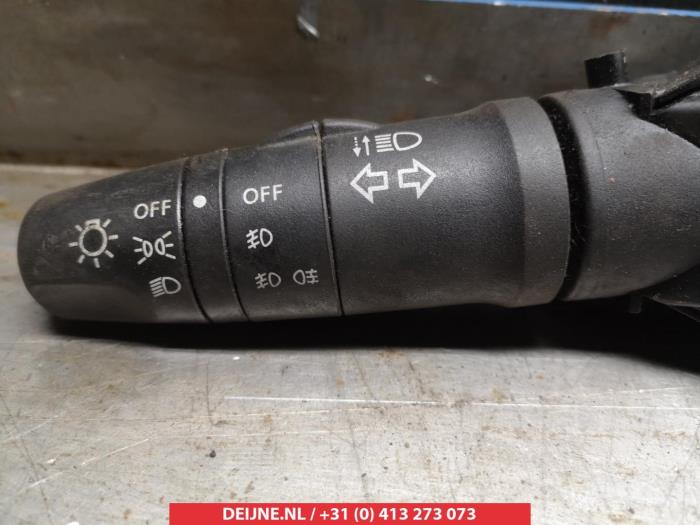 Nissan Terrano Light switch O306807