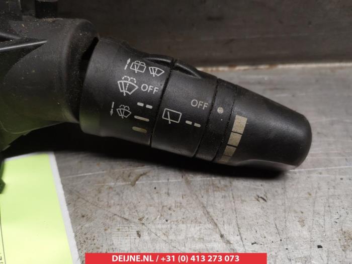 Nissan Terrano Scheibenwischer Schalter O309720