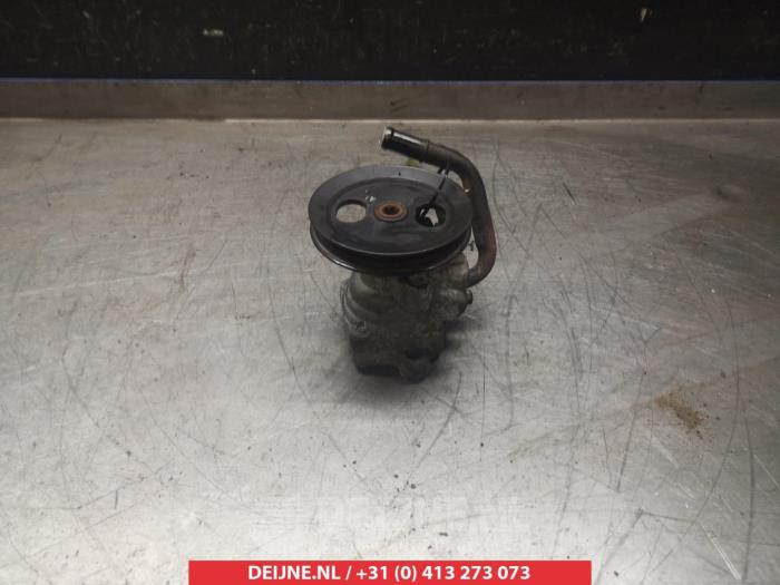 Gebruikte Servopomp Hyundai Getz 1.4i 16V Prijs € 35,00 Margeregeling aangeboden door V.Deijne Jap.Auto-onderdelen BV
