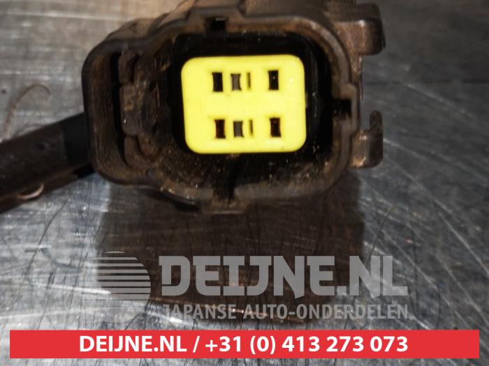 Lambda Sonde van een Mazda Demio (DW) 1.5 16V 2002