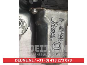 Mitsubishi L200 Fenstermechanik 4-türig rechts vorne O276860 foto 3