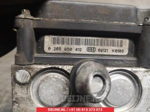 Toyota Corolla Verso ABS Pomp O338433 foto 3