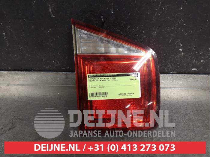 Chevrolet Orlando Tailgate reflector, left O296924
