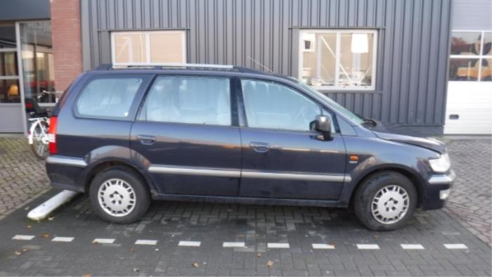 Mitsubishi Space Wagon Front door 4-door, right O273447