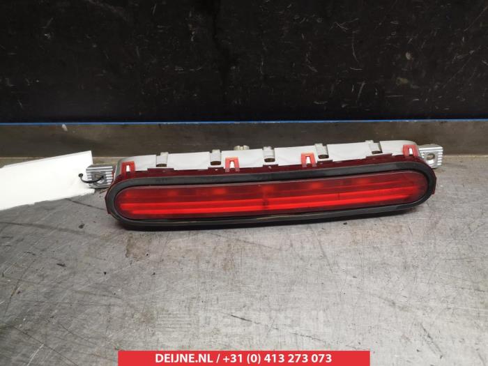 Toyota Corolla Verso Extra Remlicht midden O300485