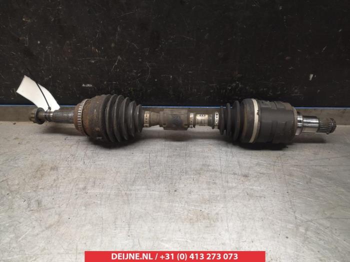 Toyota Corolla Verso Antriebswelle links vorne O318585