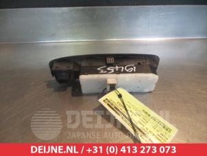 Nissan Micra Multi-functional window switch O311610 photo 2