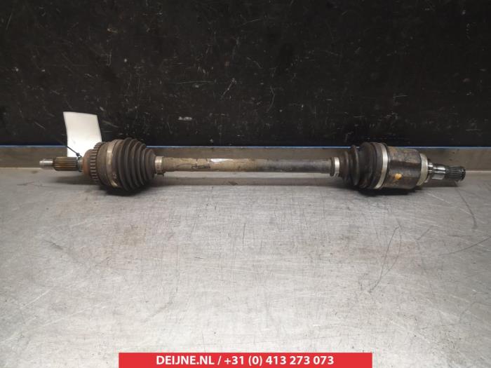 Suzuki Celerio Antriebswelle links vorne O318442