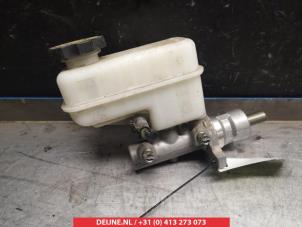 Gebruikte Hoofdremcilinder Chevrolet Captiva (C100) 2.0 CDTI 16V 127 4x2 Prijs € 50,00 Margeregeling aangeboden door V.Deijne Jap.Auto-onderdelen BV
