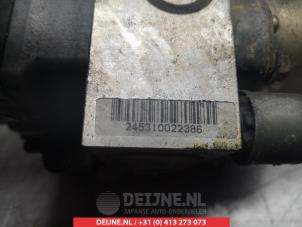 Mitsubishi L200 ABS Pomp O338055 foto 3