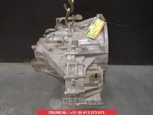 Nissan Qashqai Gearbox O371884 photo 2