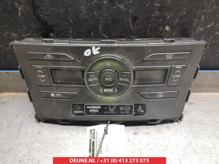 Toyota Auris Kachel Bedieningspaneel O306442