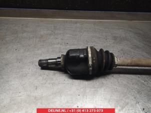 Toyota Auris Front drive shaft, left O318761 photo 2