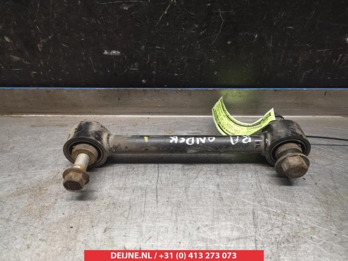 Kia Sportage Draagarm rechts-achter O384396
