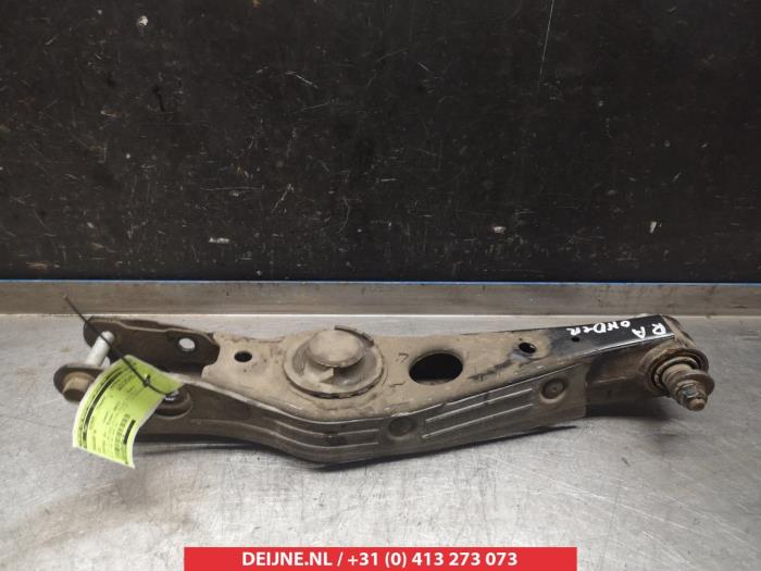 Kia Sportage Draagarm rechts-achter O384394