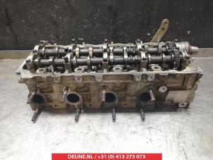 Toyota Hilux Cylinder head O352394 photo 2