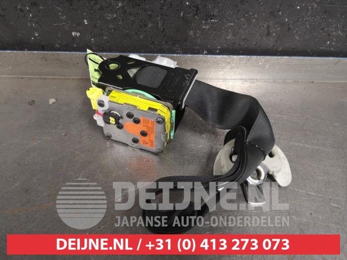 Toyota Auris Veiligheidsgordel rechts-voor O315478