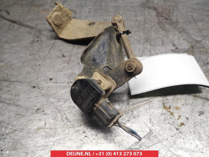 Suzuki Grand Vitara Xenon height adjustment O266885