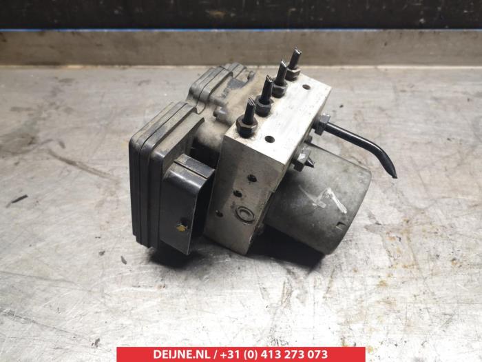 Kia Ceed ABS Pomp O337893